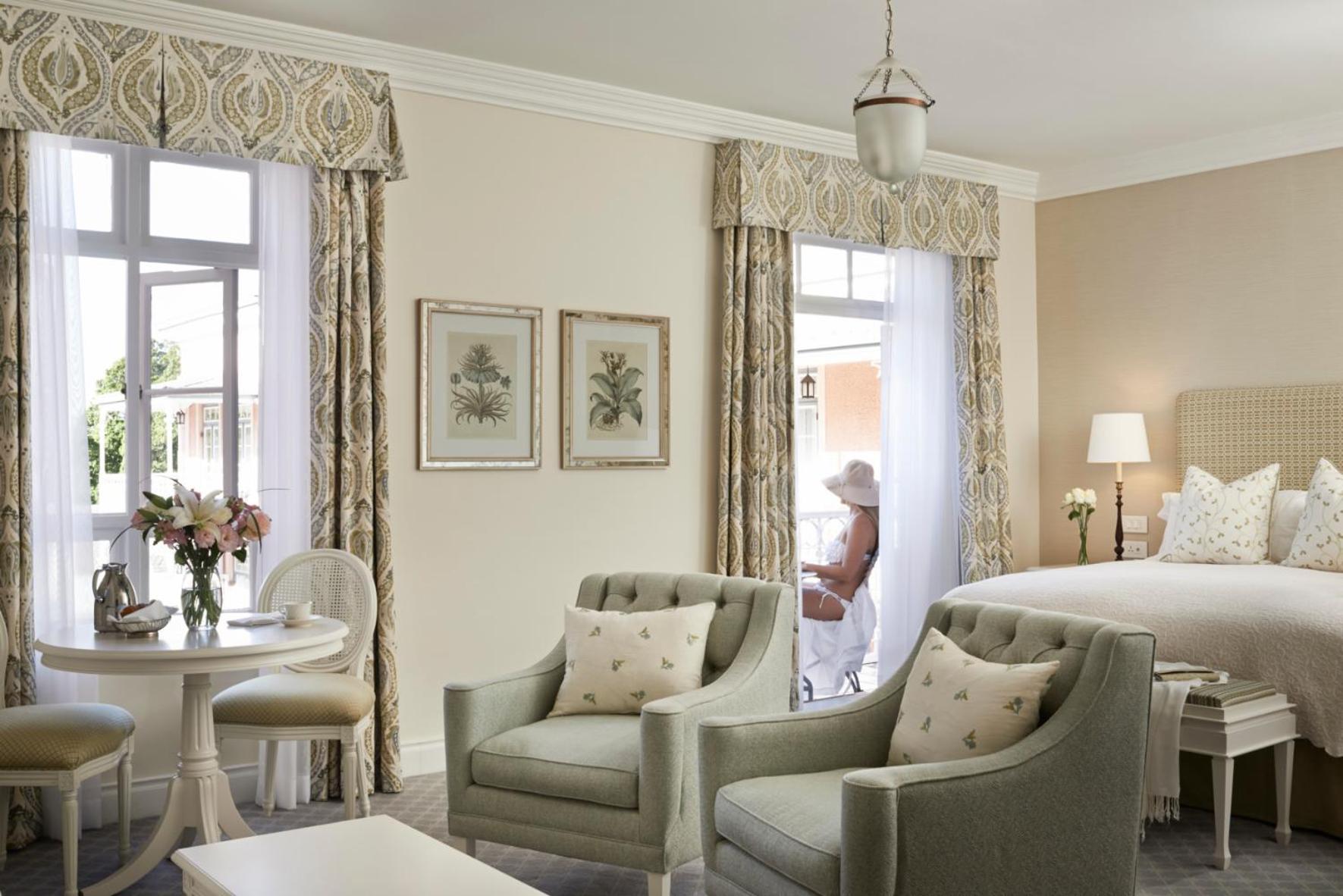 Deluxe Junior Suite,1615648662:JPEG