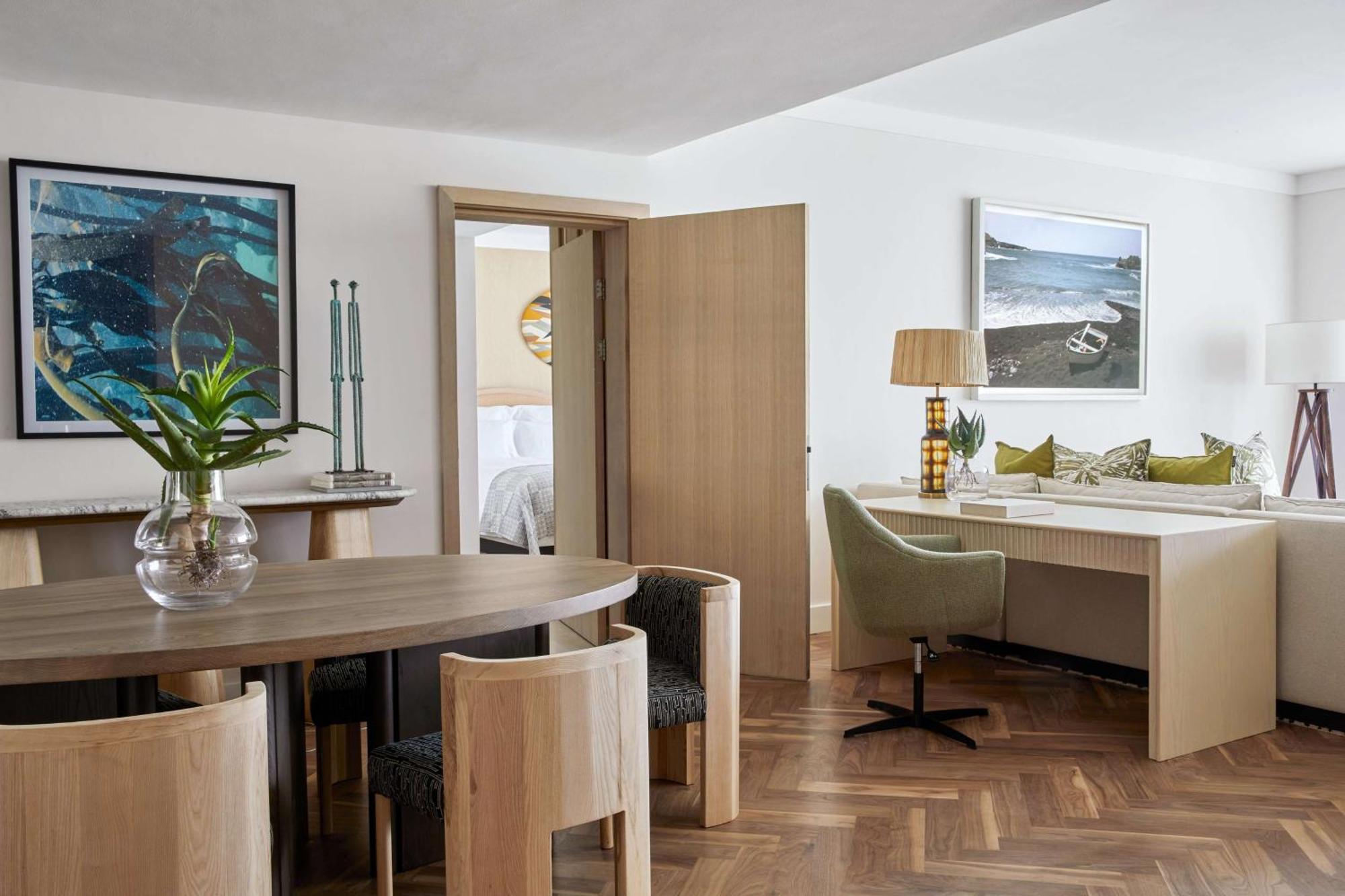 1 Bedroom Marina Grand Suite,1742664315:JPEG