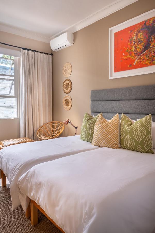 Twin Room,1277793541:JPEG
